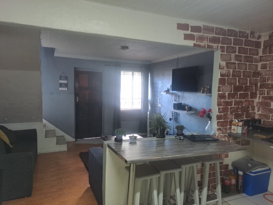 2 Bedroom Property for Sale in Woodlands Western Cape